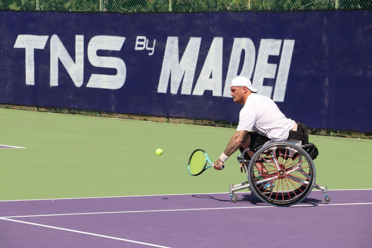 ITF Wheelchair "Bee Tennis Lover"